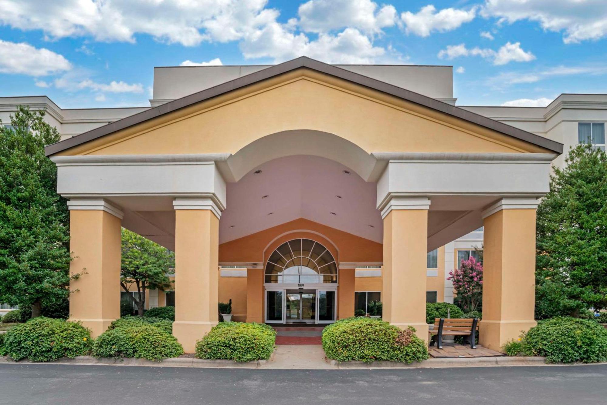 Comfort Suites Gastonia - Charlotte Εξωτερικό φωτογραφία